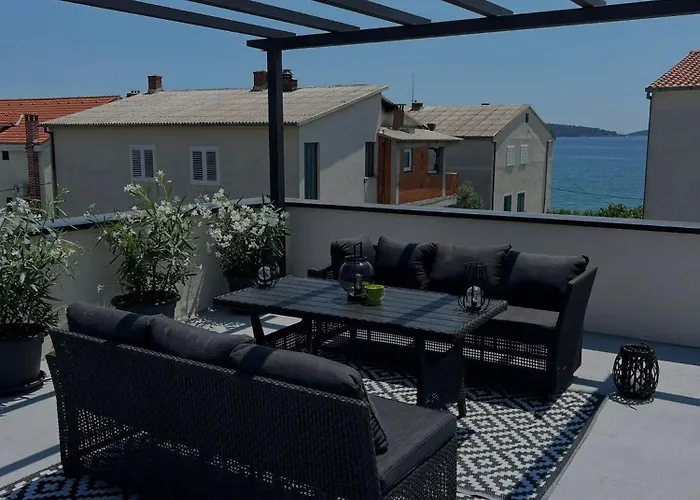 Gemini * Kastela